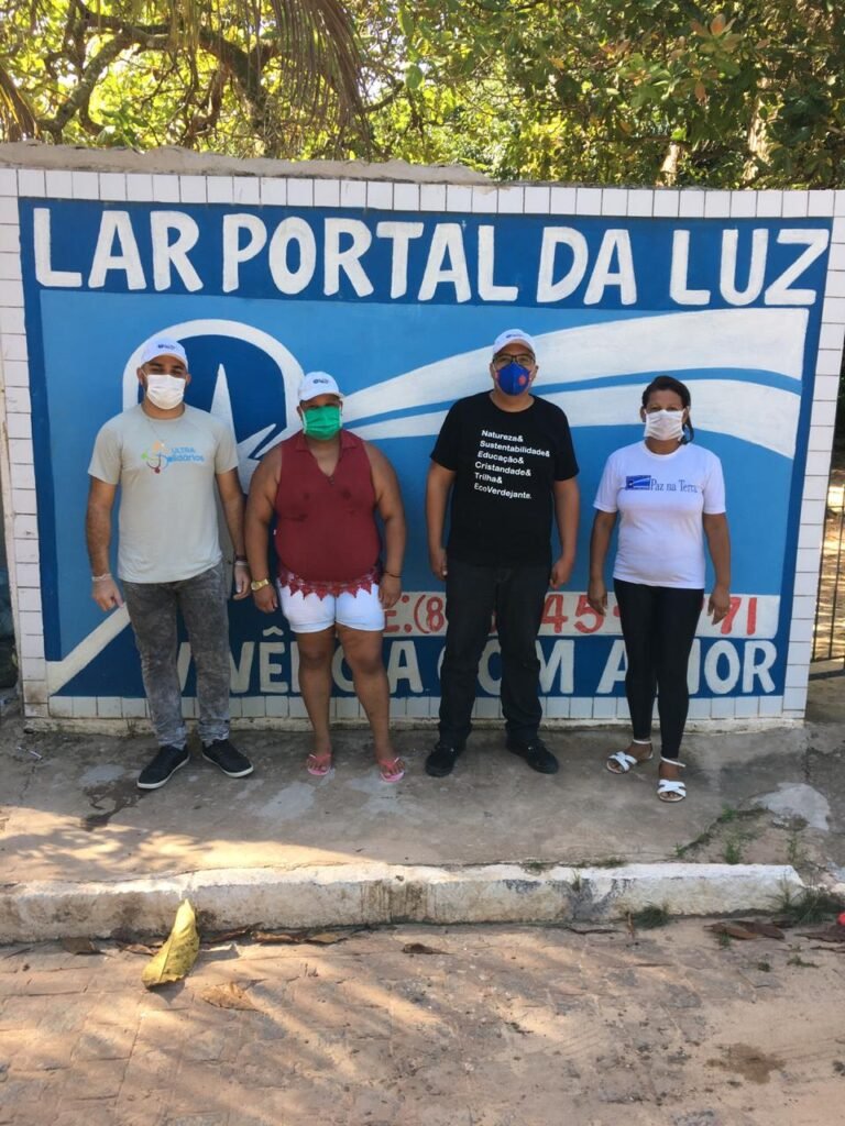Doações feitas ao Lar Portal da Luz e para famílias carentes de Camaragibe